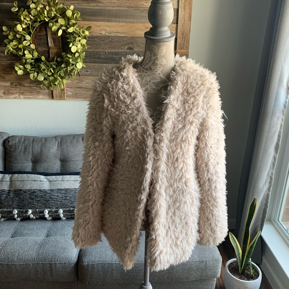 Ambiance Jackets & Coats | Ambiance Outerwear Faux Fur Open Front Jacket | Poshmark